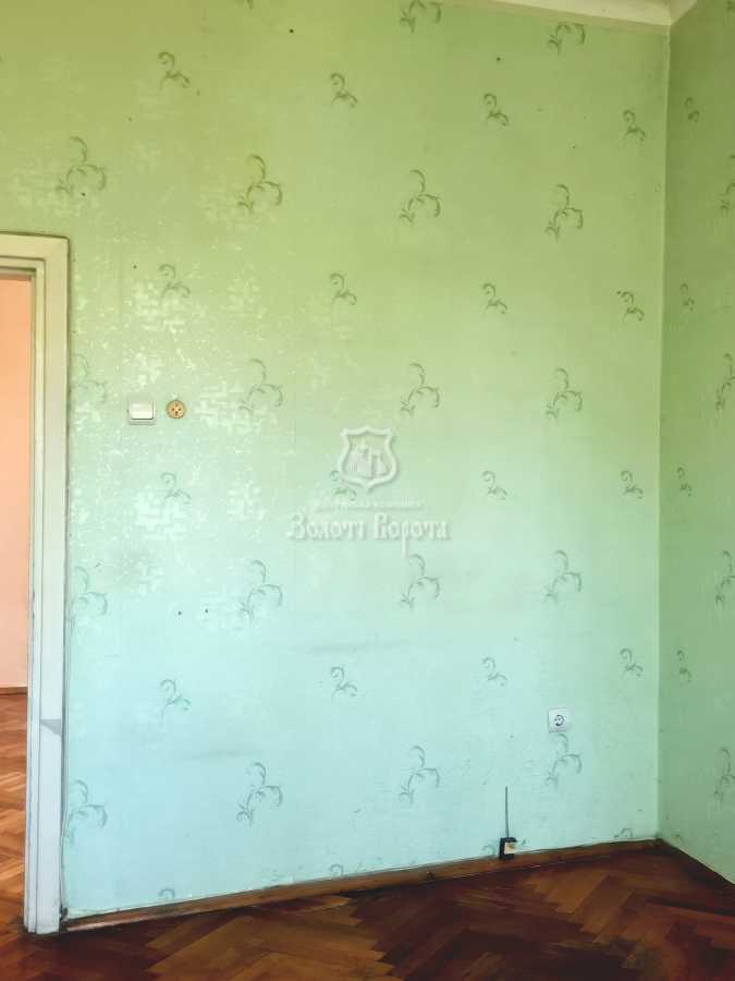 Продаж 3-кімнатної квартири 70.3 м², Івана Світличного вул., 6