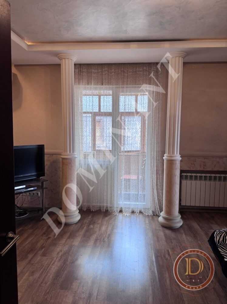 Продажа 3-комнатной квартиры 66 м², Историческая ул.