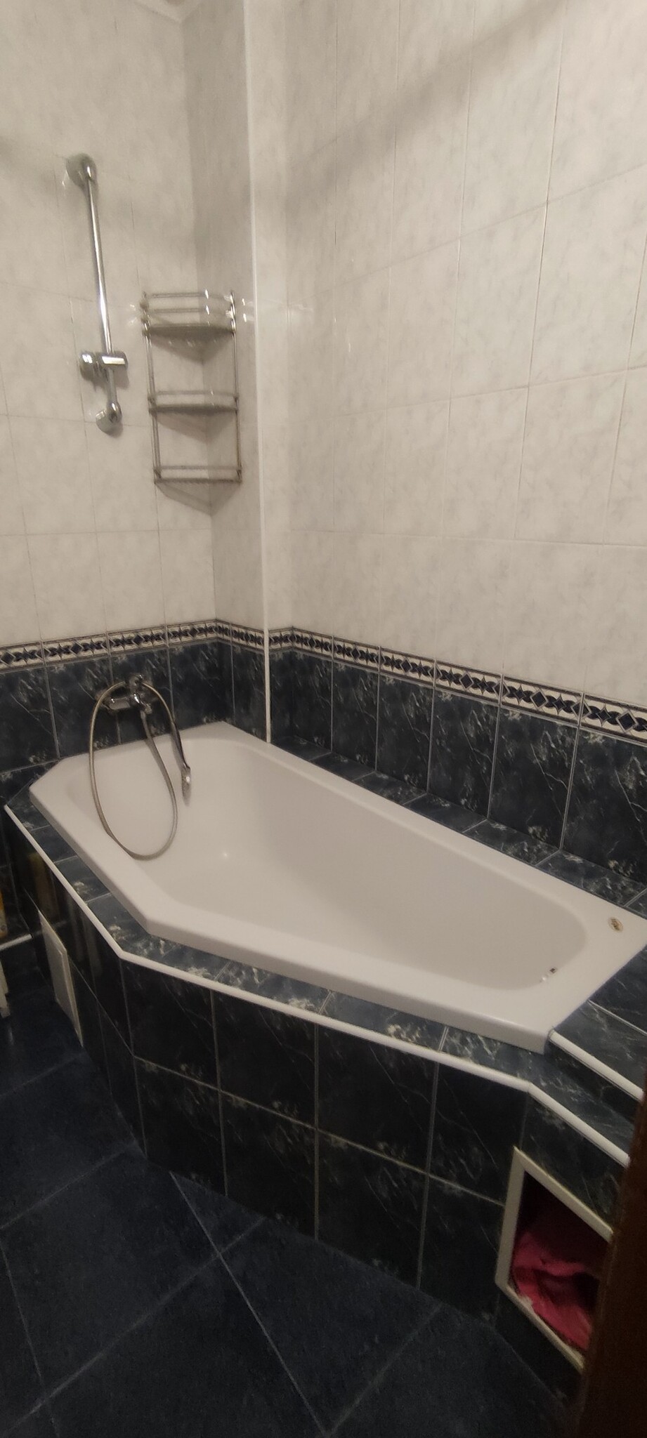 Аренда 3-комнатной квартиры 90 м², Милютенко ул., 17