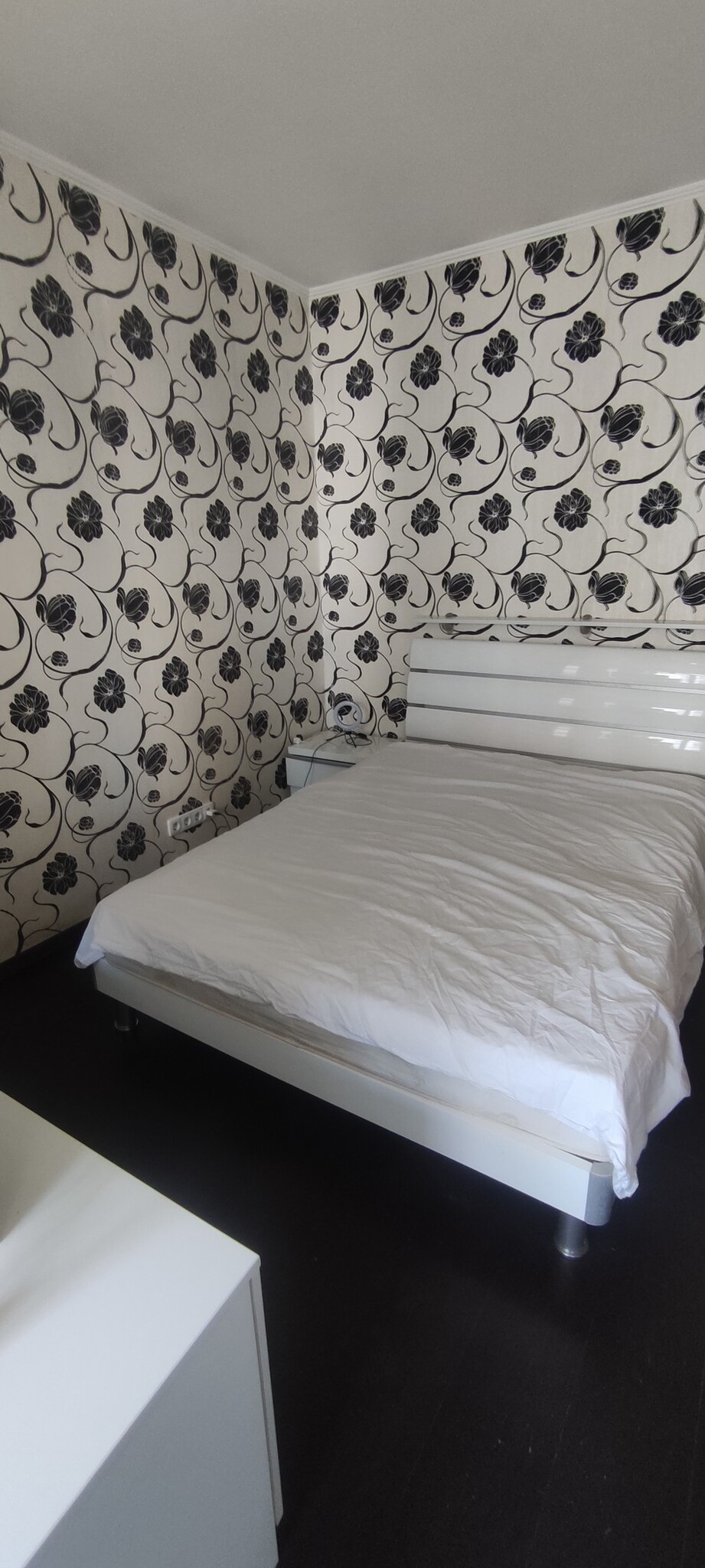 Аренда 3-комнатной квартиры 90 м², Милютенко ул., 17