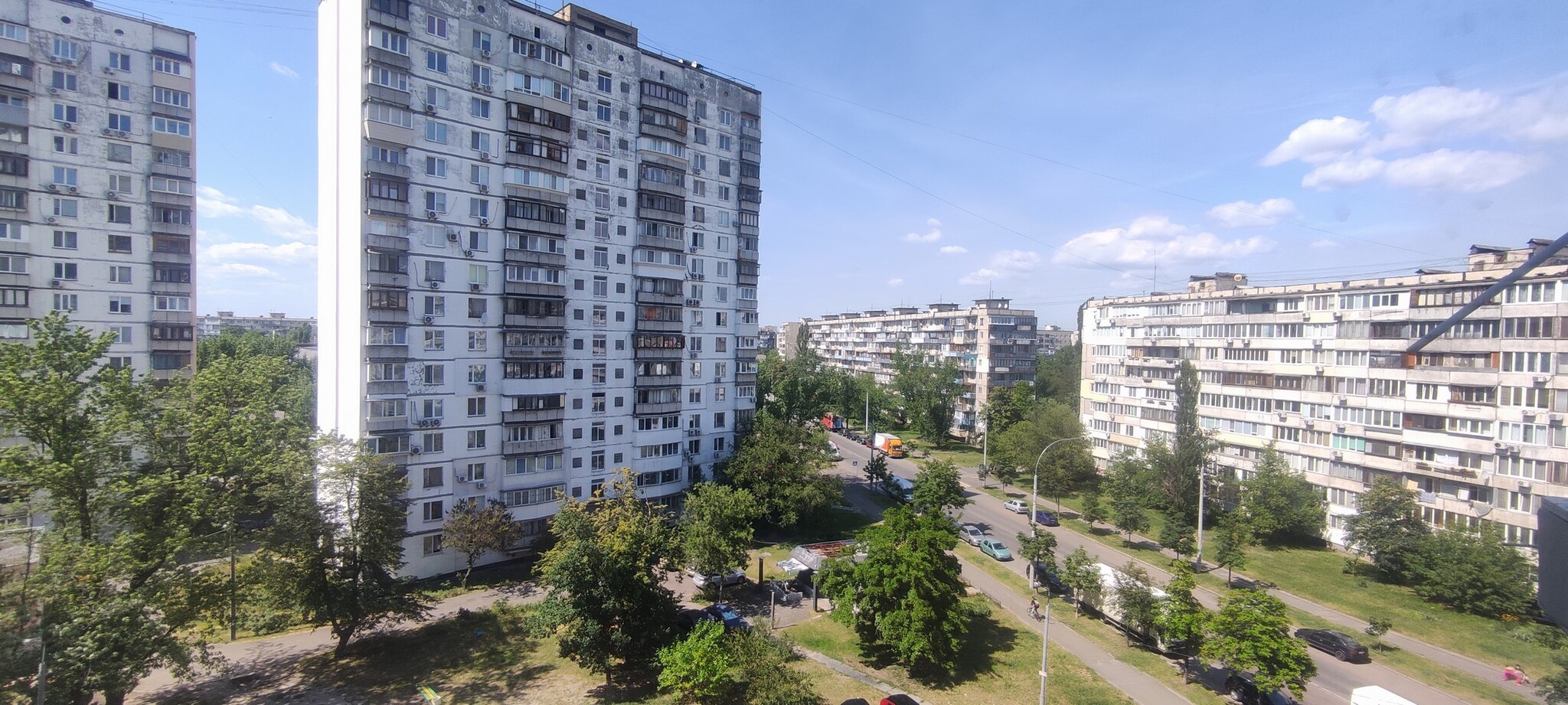 Аренда 3-комнатной квартиры 90 м², Милютенко ул., 17