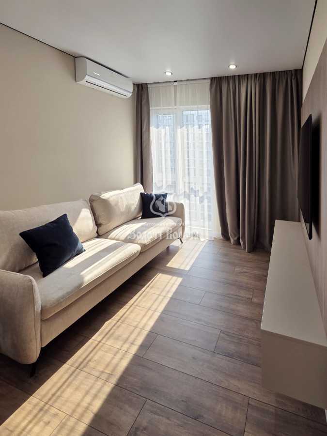 Продаж 2-кімнатної квартири 60 м², Михайла Максимовича вул., 24г