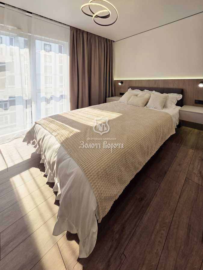 Продаж 2-кімнатної квартири 60 м², Михайла Максимовича вул., 24г