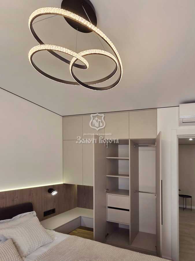 Продаж 2-кімнатної квартири 60 м², Михайла Максимовича вул., 24г