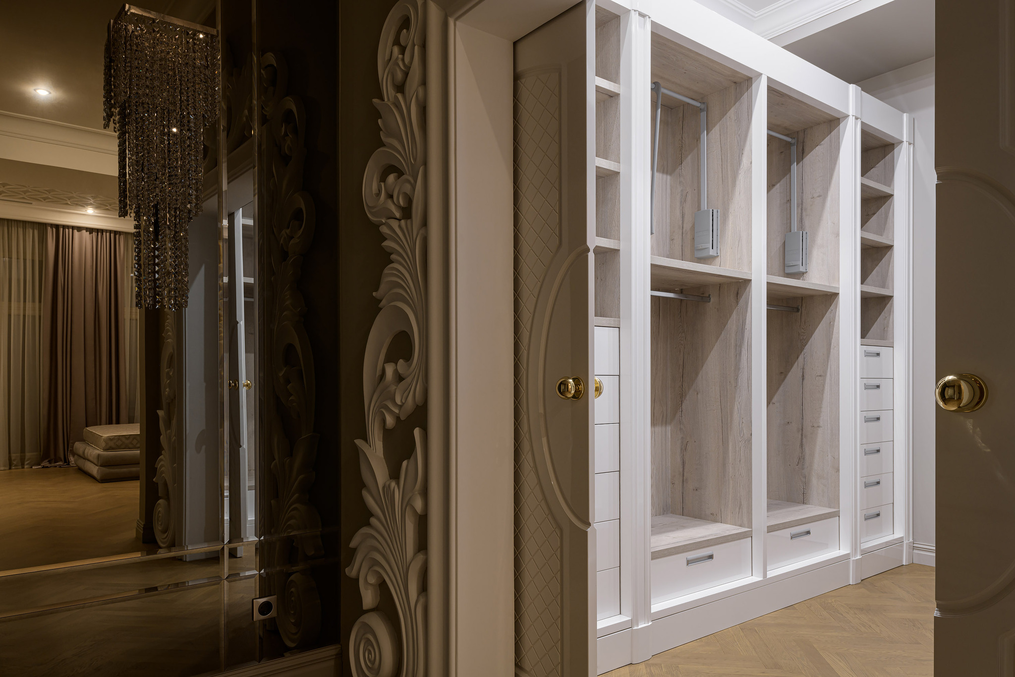 Продажа 5-комнатной квартиры 320 м², Архитектора Городецкого ул., 11А