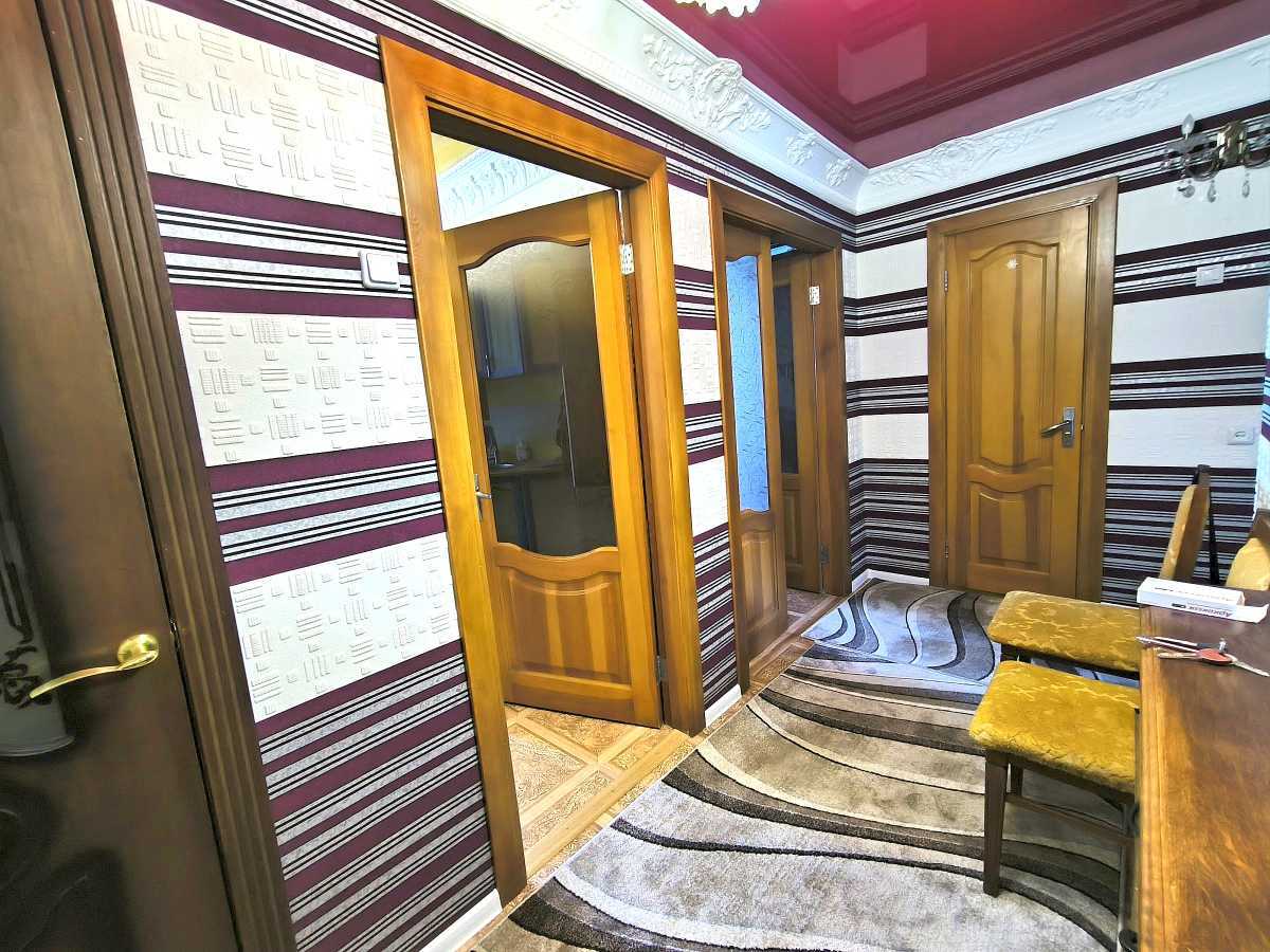 Продажа 2-комнатной квартиры 49.5 м², комсомольська, 2