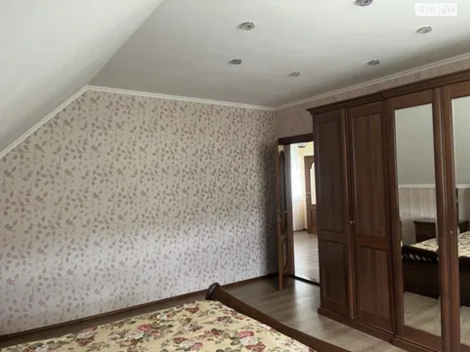 Продажа дома 195 м², Ростислава Братуня вул.