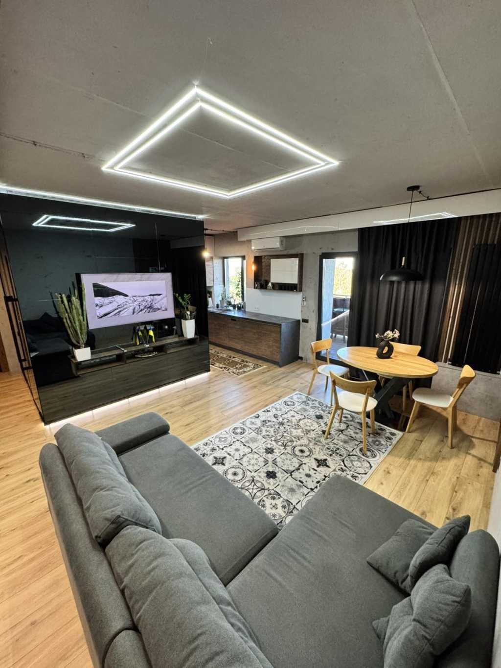 Продажа 1-комнатной квартиры 54 м², Пальохи, 1