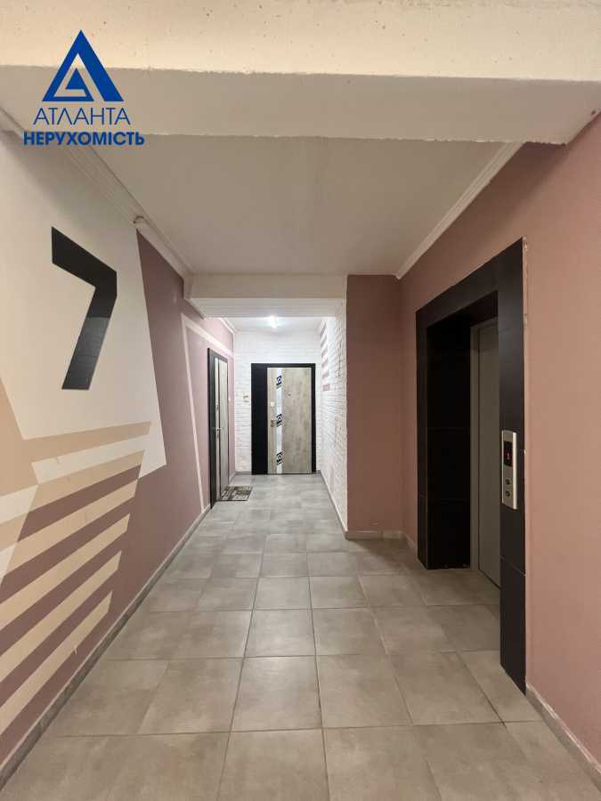 Продажа 2-комнатной квартиры 77 м², Привокзальная ул., 10б