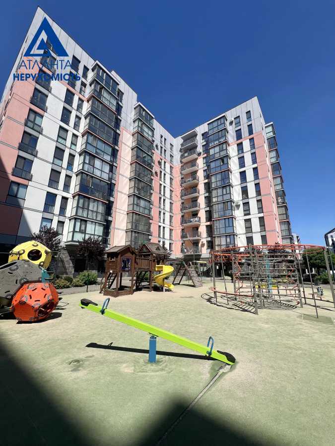 Продажа 2-комнатной квартиры 77 м², Привокзальная ул., 10б