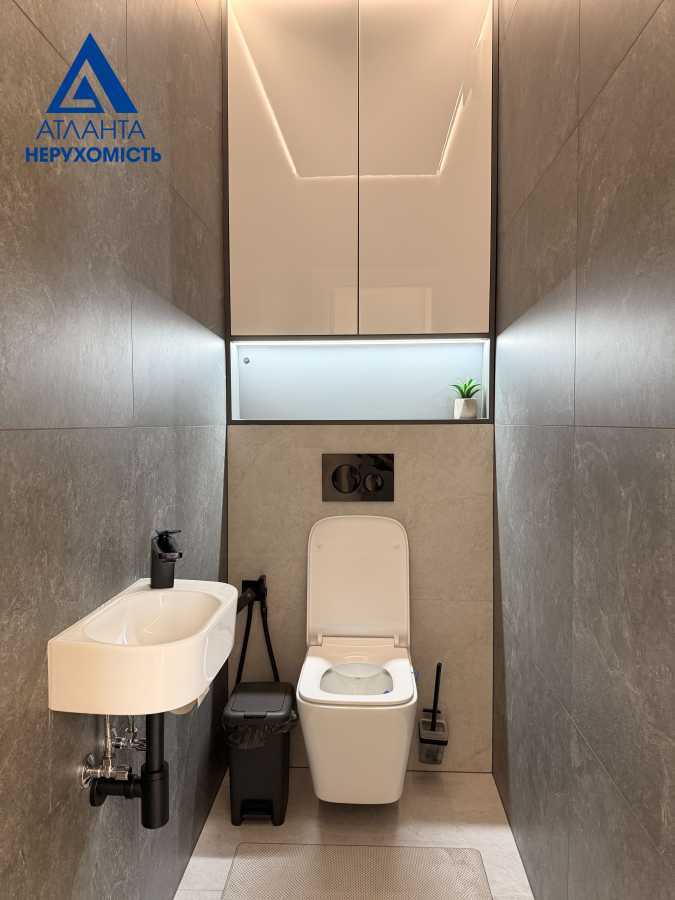 Продажа 3-комнатной квартиры 81 м², Подільська, 4