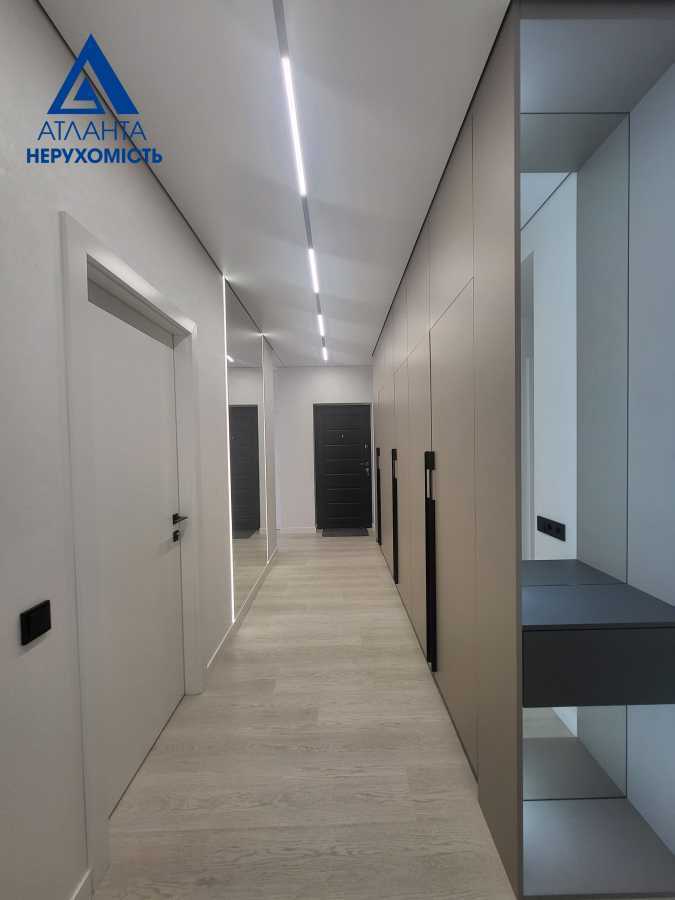 Продажа 3-комнатной квартиры 81 м², Подільська, 4