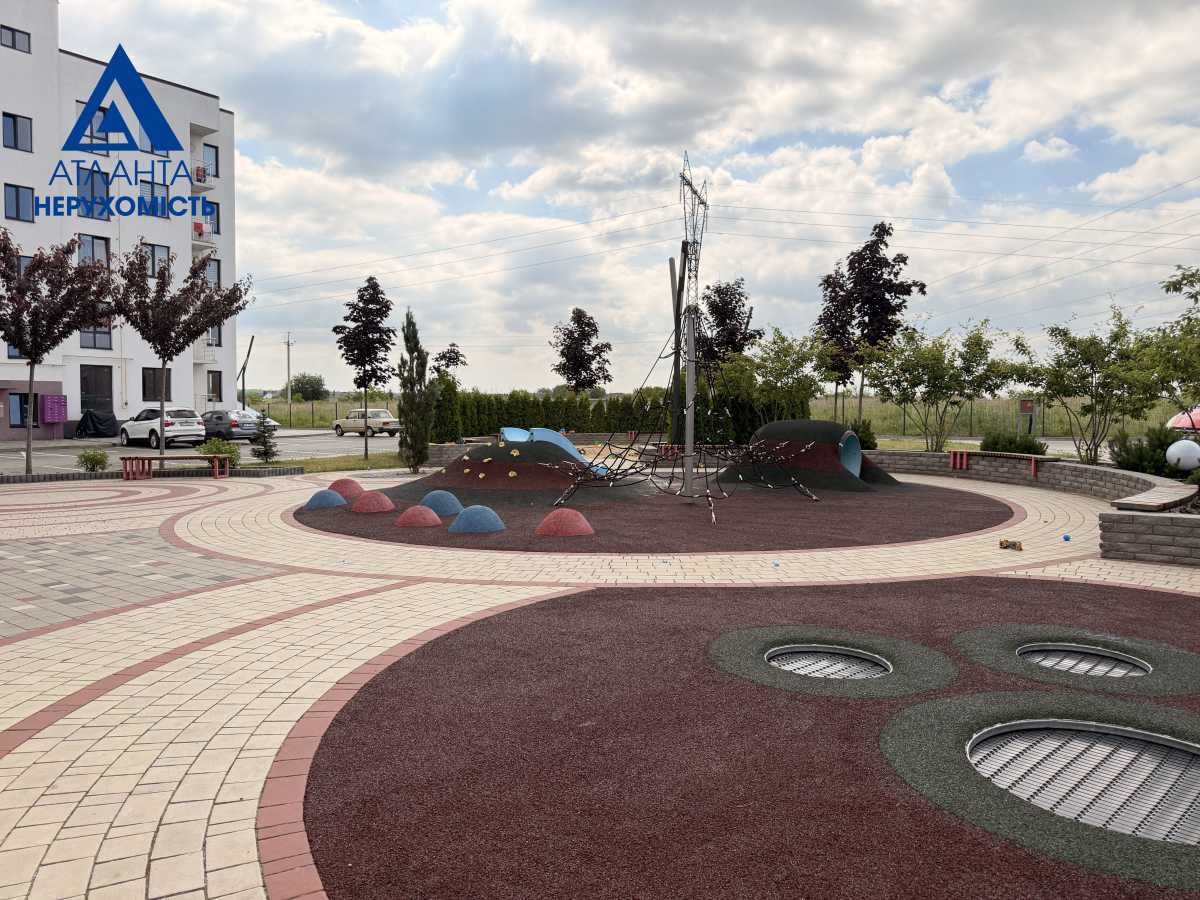 Продажа 3-комнатной квартиры 81 м², Подільська, 4