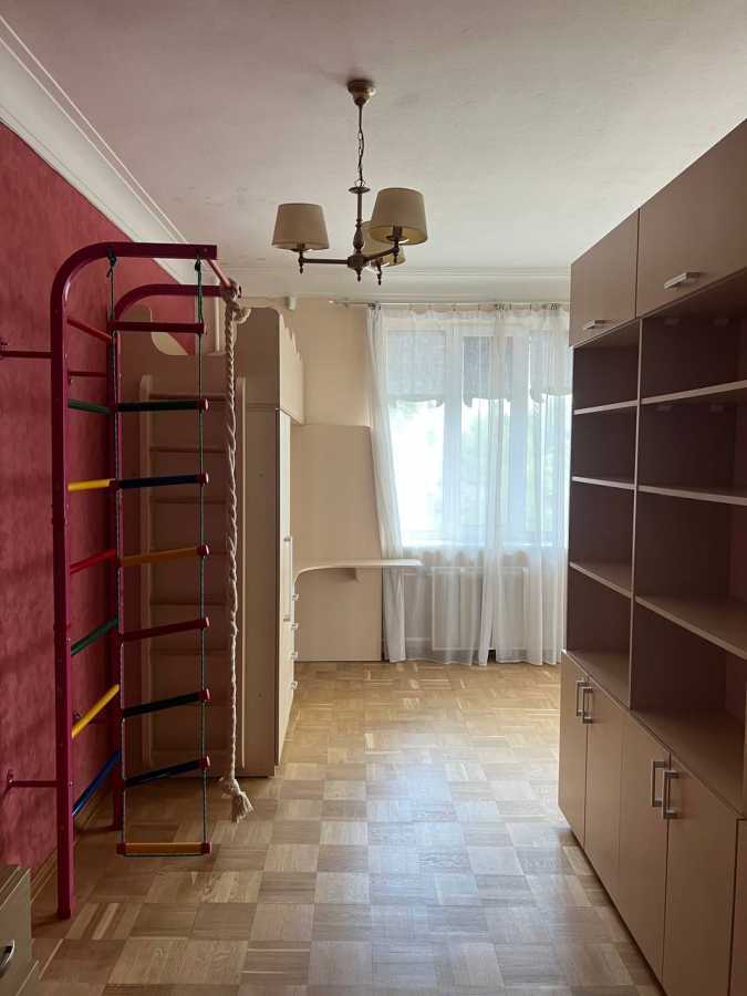 Продажа 2-комнатной квартиры 60 м², Юрия Пасхалина ул., 108