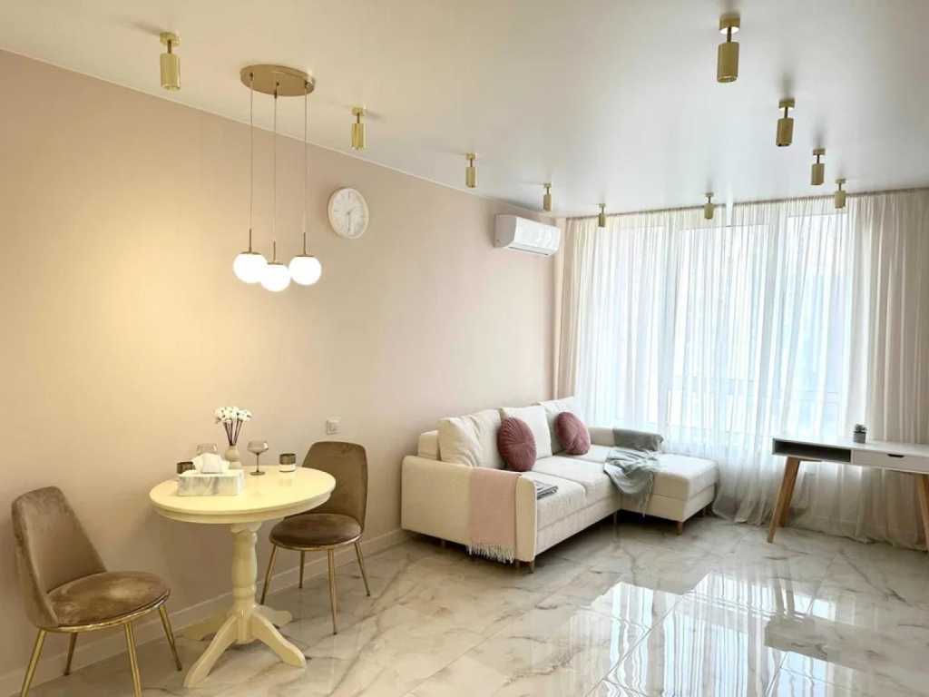 Оренда 1-кімнатної квартири 47 м², Олександра Олеся вул., 8/15