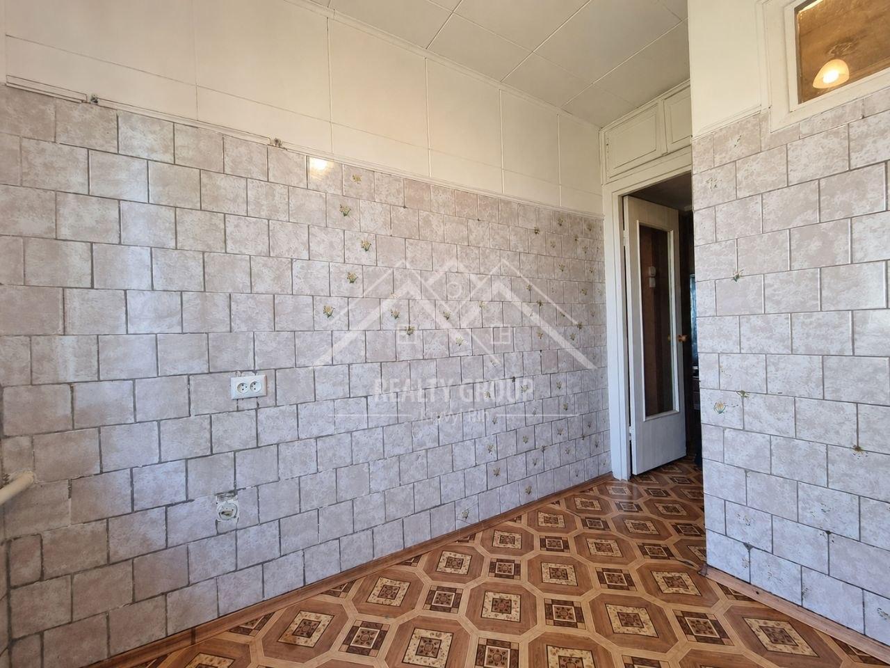 Продажа 3-комнатной квартиры 47.7 м², Покровская ул.