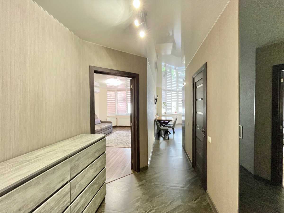 Продаж 1-кімнатної квартири 46.3 м², Теплична вул., 48