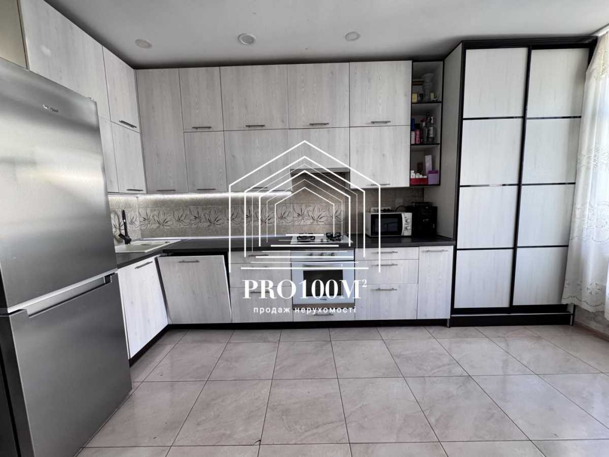 Продажа 4-комнатной квартиры 85 м², Михаила Величко ул., 7