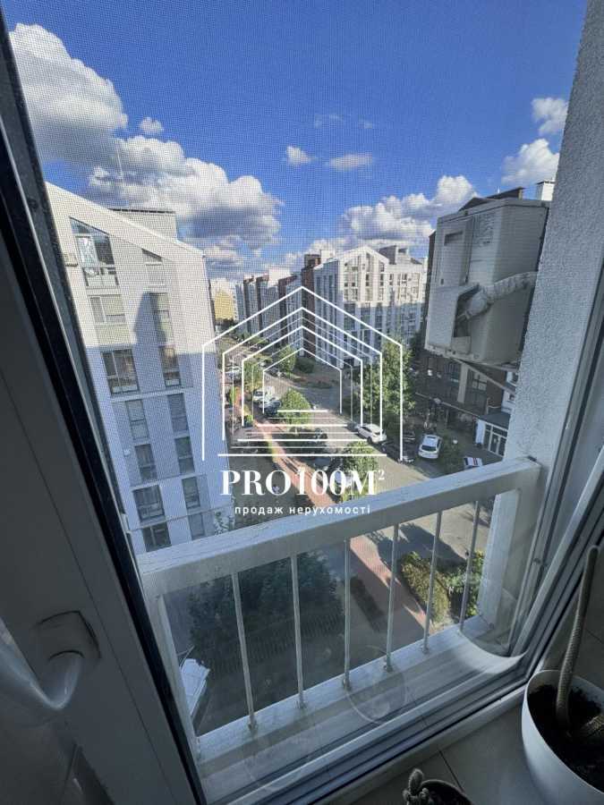 Продажа 4-комнатной квартиры 85 м², Михаила Величко ул., 7