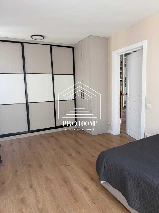 Продажа 3-комнатной квартиры 93 м², Михаила Величко ул., 9