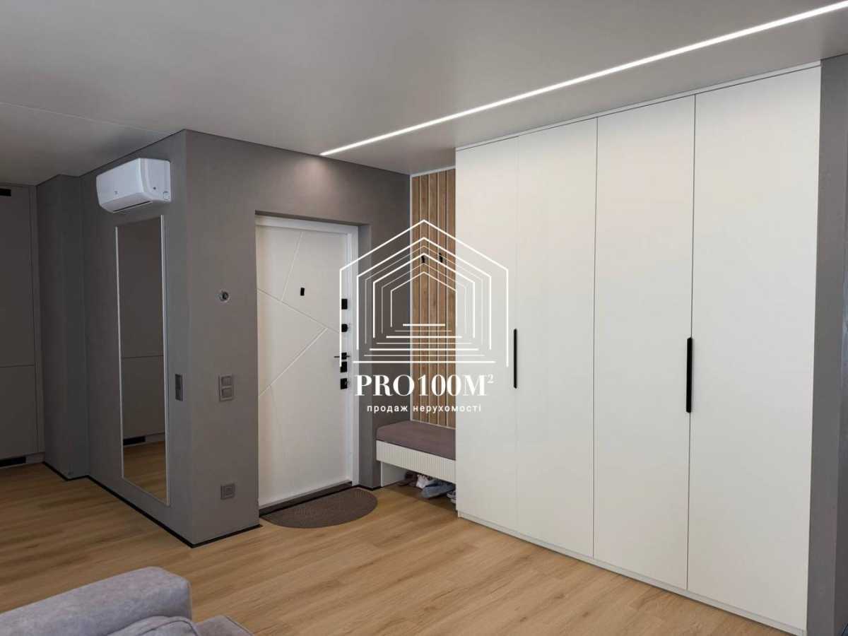 Продажа 4-комнатной квартиры 145 м², Михаила Величко ул., 40/1