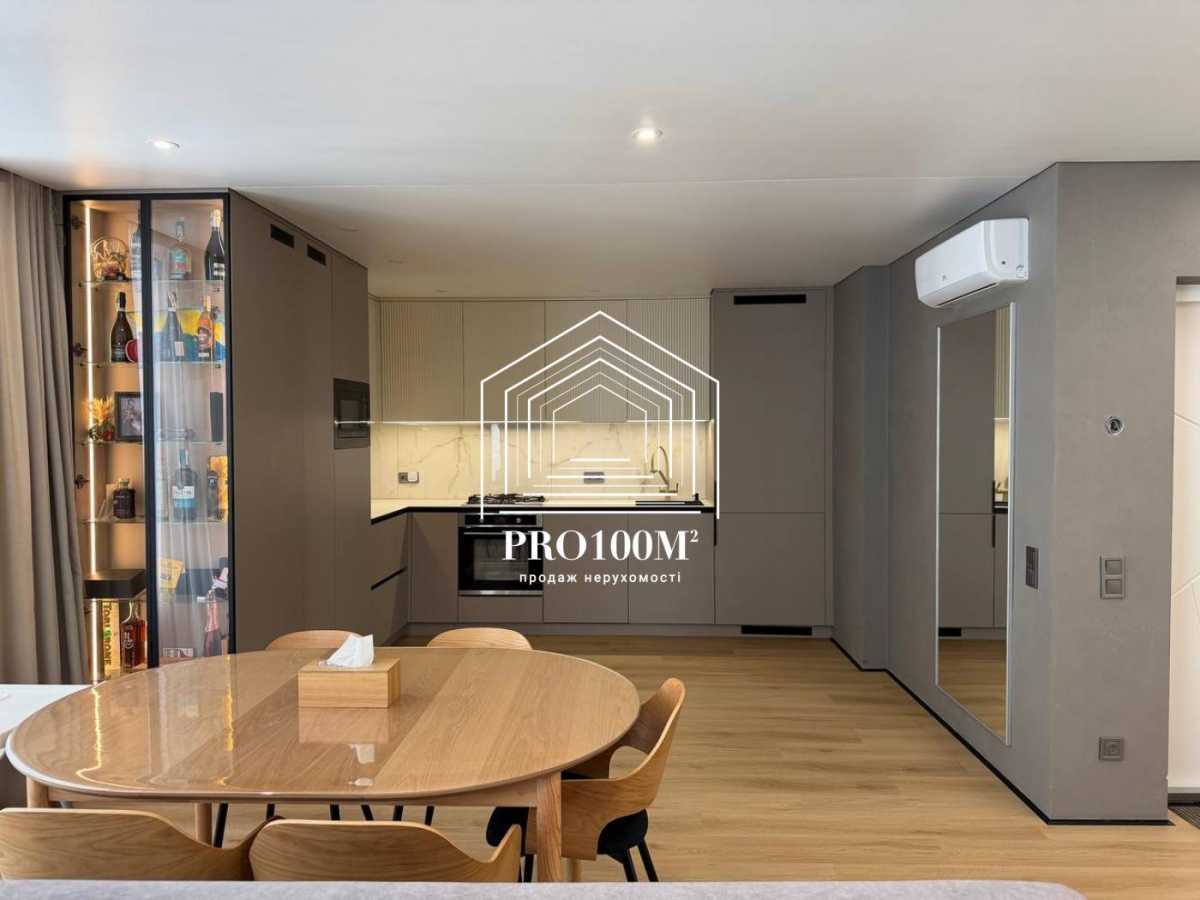 Продажа 4-комнатной квартиры 145 м², Михаила Величко ул., 40/1