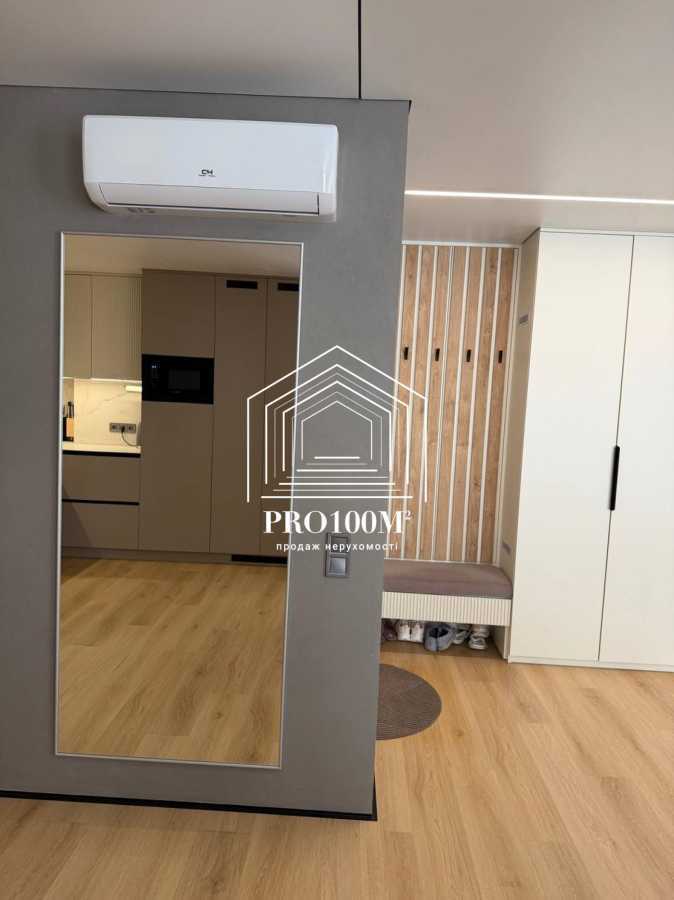 Продажа 4-комнатной квартиры 145 м², Михаила Величко ул., 40/1