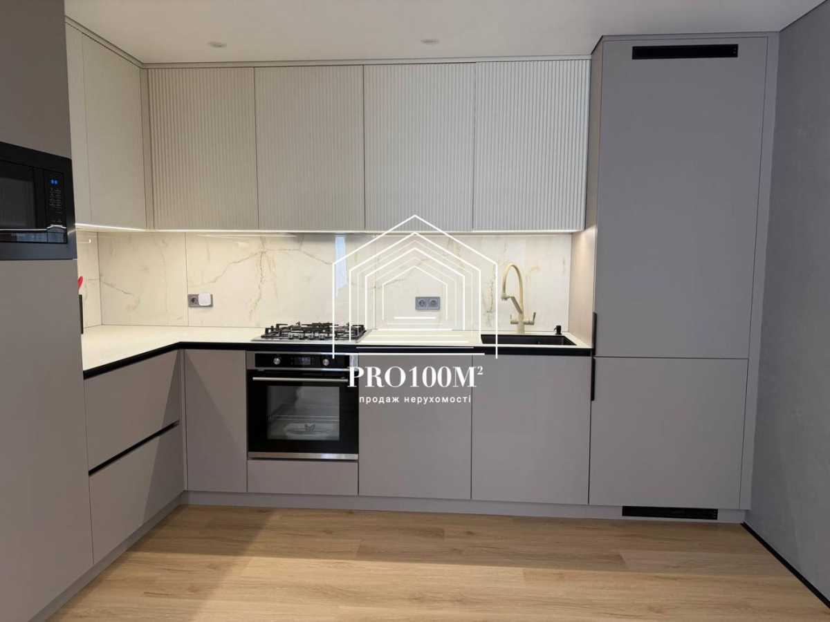 Продажа 4-комнатной квартиры 145 м², Михаила Величко ул., 40/1