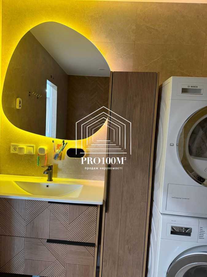 Продажа 4-комнатной квартиры 145 м², Михаила Величко ул., 40/1