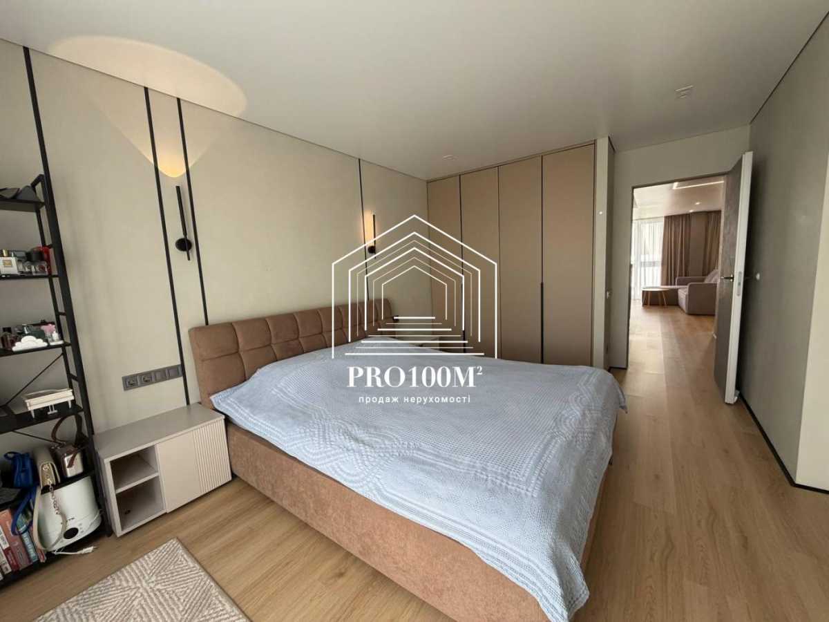 Продажа 4-комнатной квартиры 145 м², Михаила Величко ул., 40/1