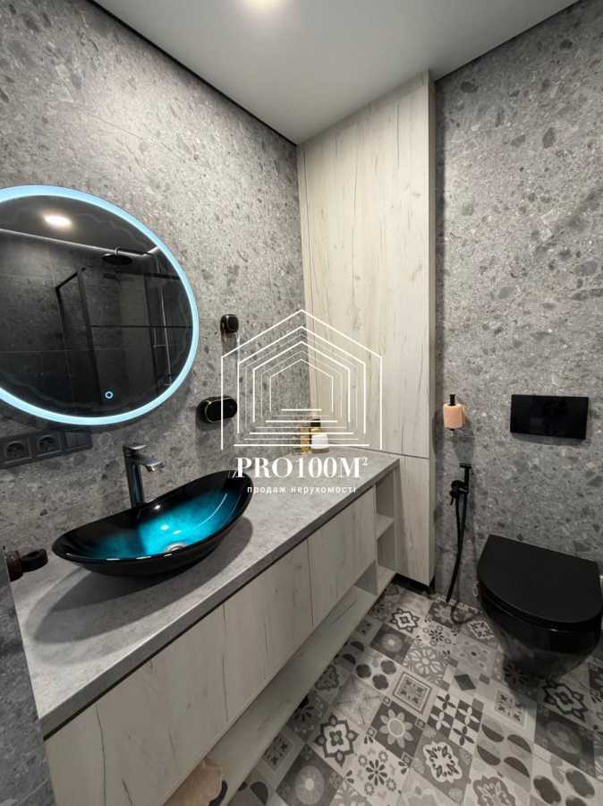 Продажа 4-комнатной квартиры 145 м², Михаила Величко ул., 40/1