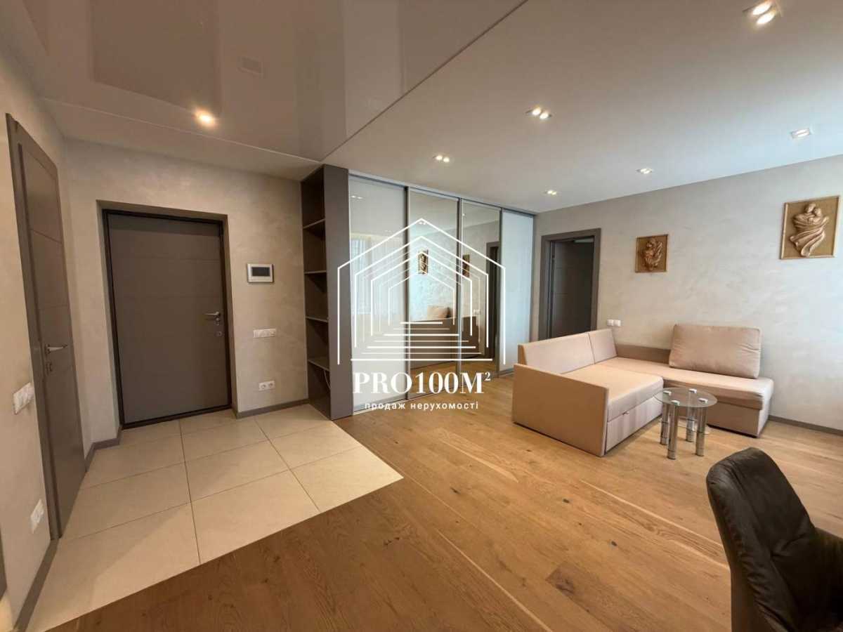 Продаж 2-кімнатної квартири 62.5 м², Михайла Величка вул., 6А