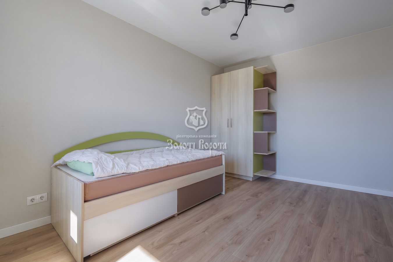 Продаж 3-кімнатної квартири 81.3 м², Вишняківська вул., 5А