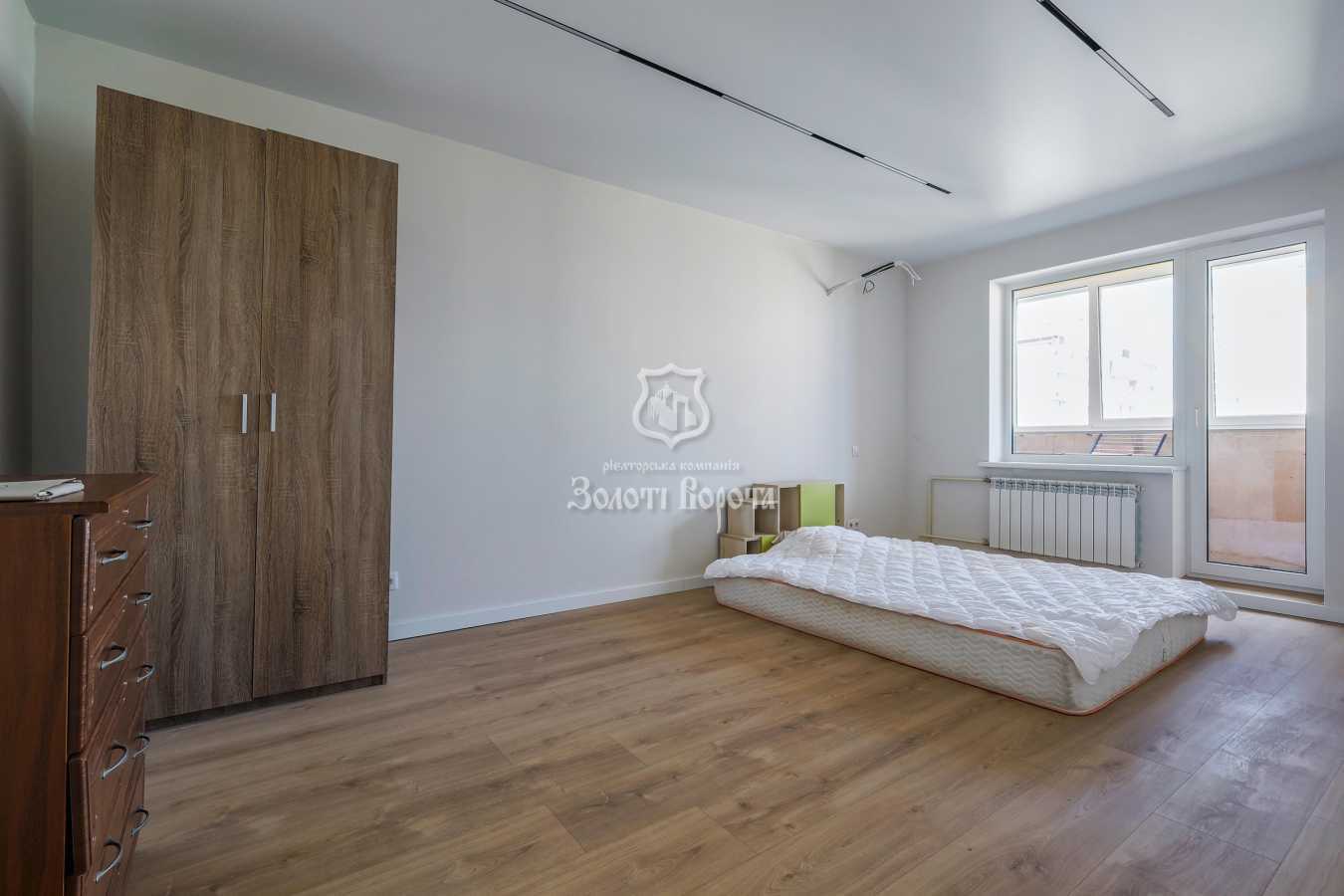 Продаж 3-кімнатної квартири 81.3 м², Вишняківська вул., 5А