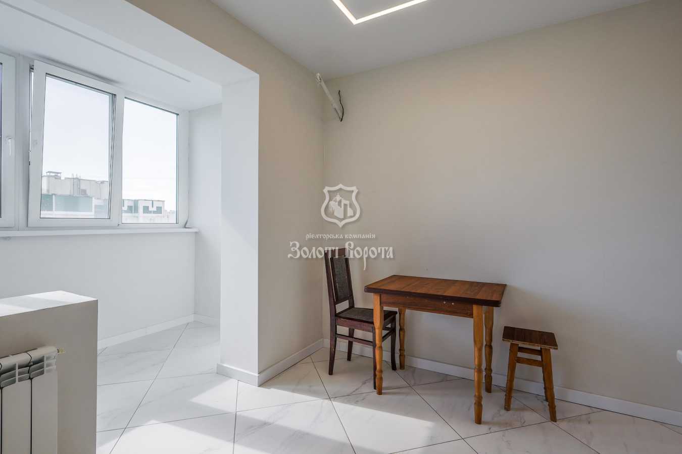 Продаж 3-кімнатної квартири 81.3 м², Вишняківська вул., 5А