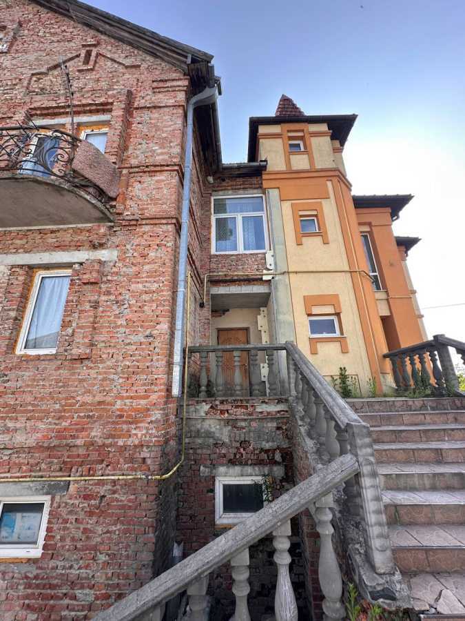 Продажа 5-комнатной квартиры 658 м², Озерянка