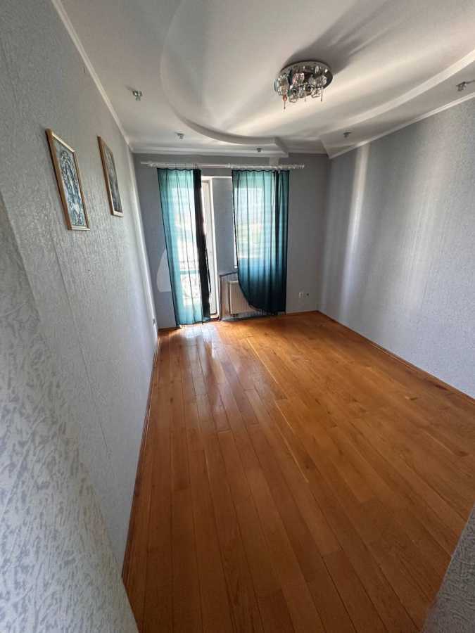 Продажа 5-комнатной квартиры 658 м², Озерянка