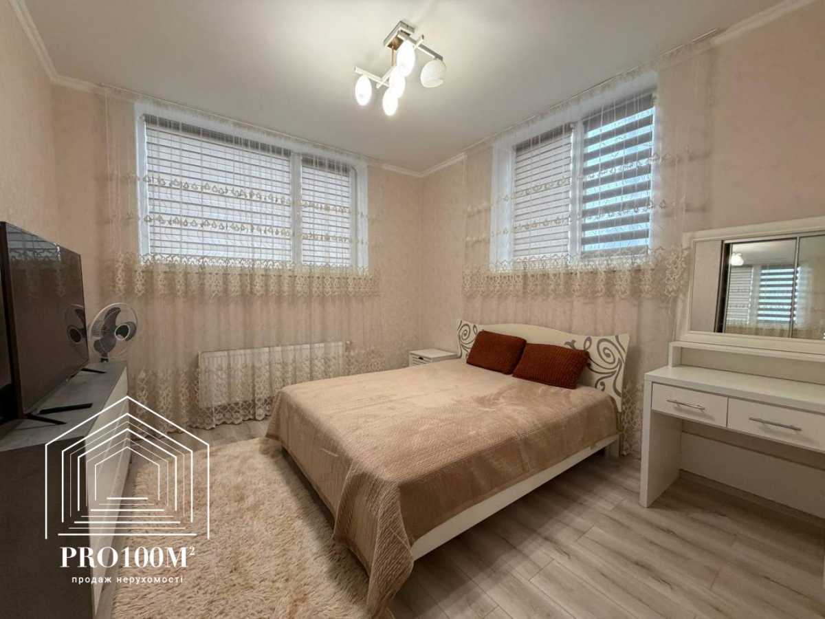 Продажа 3-комнатной квартиры 91.5 м², Михаила Величко ул., 1А