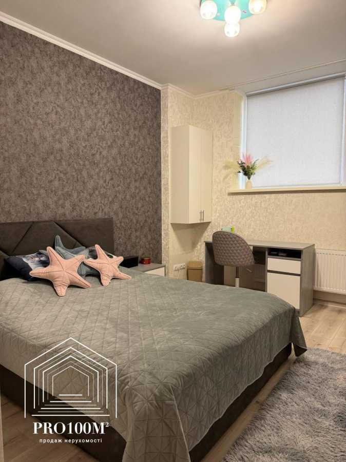 Продажа 3-комнатной квартиры 91.5 м², Михаила Величко ул., 1А