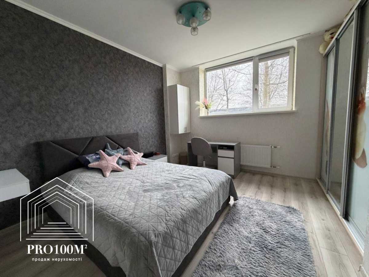 Продажа 3-комнатной квартиры 91.5 м², Михаила Величко ул., 1А