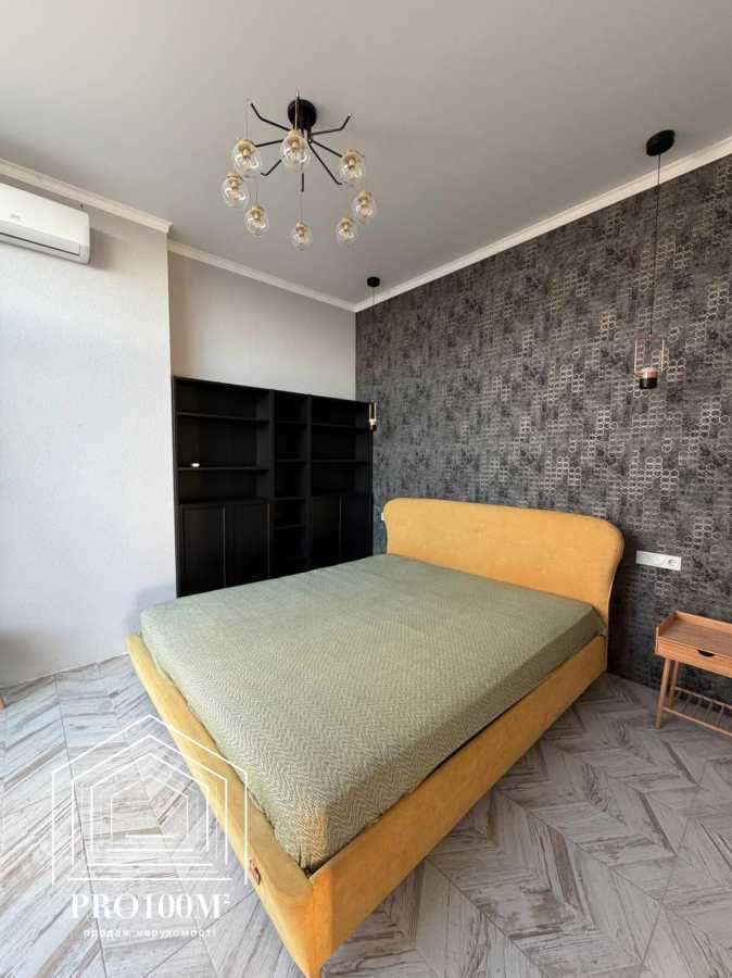 Продажа 4-комнатной квартиры 113 м², Михаила Величко ул., 14Б