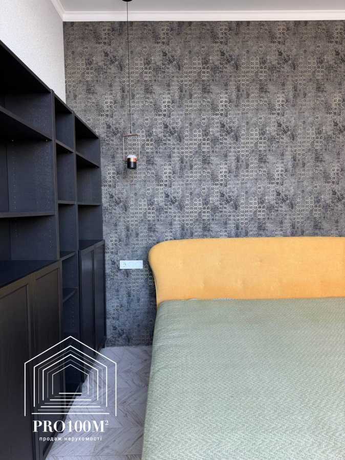 Продажа 4-комнатной квартиры 113 м², Михаила Величко ул., 14Б