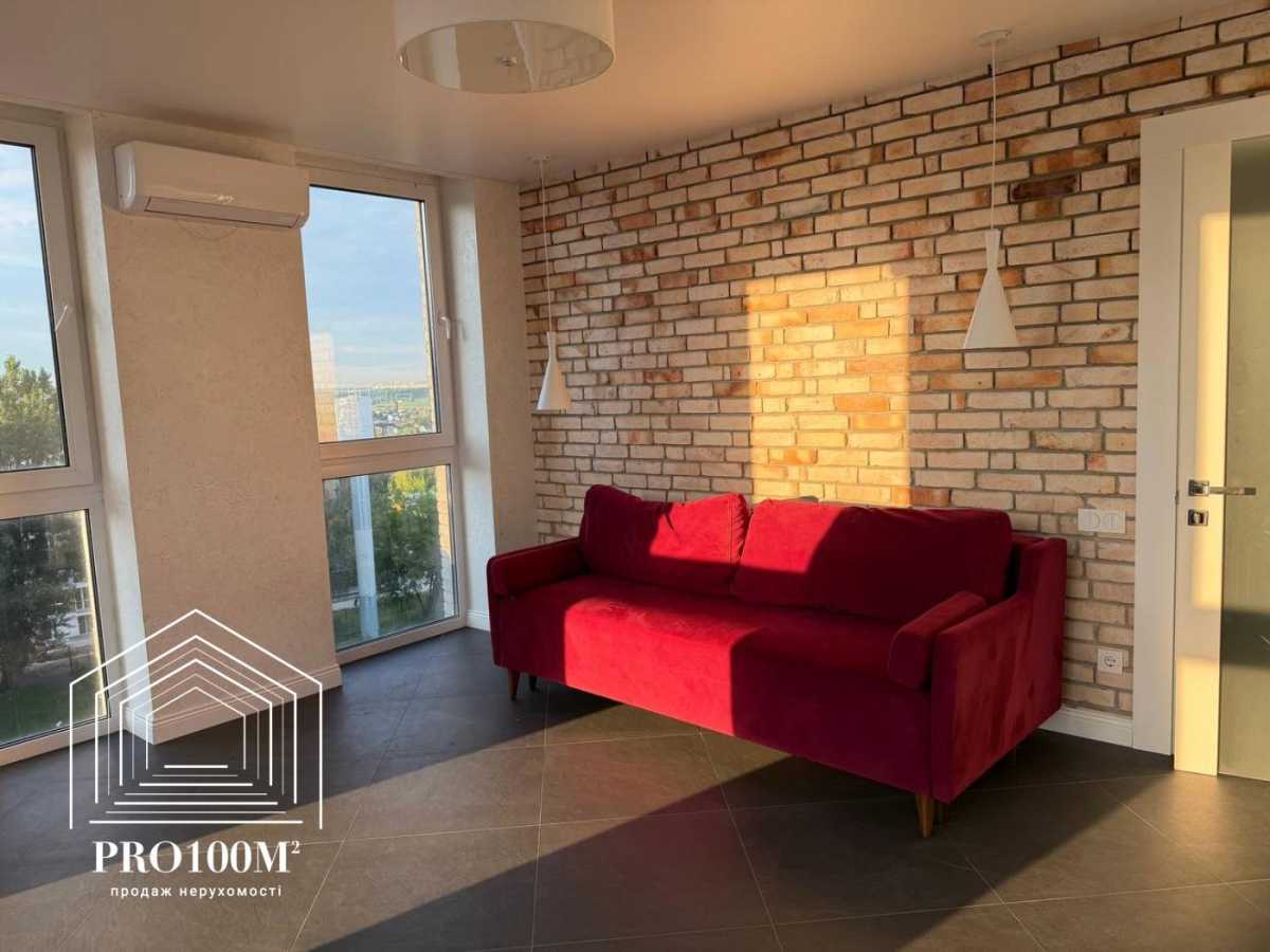Продажа 4-комнатной квартиры 113 м², Михаила Величко ул., 14Б