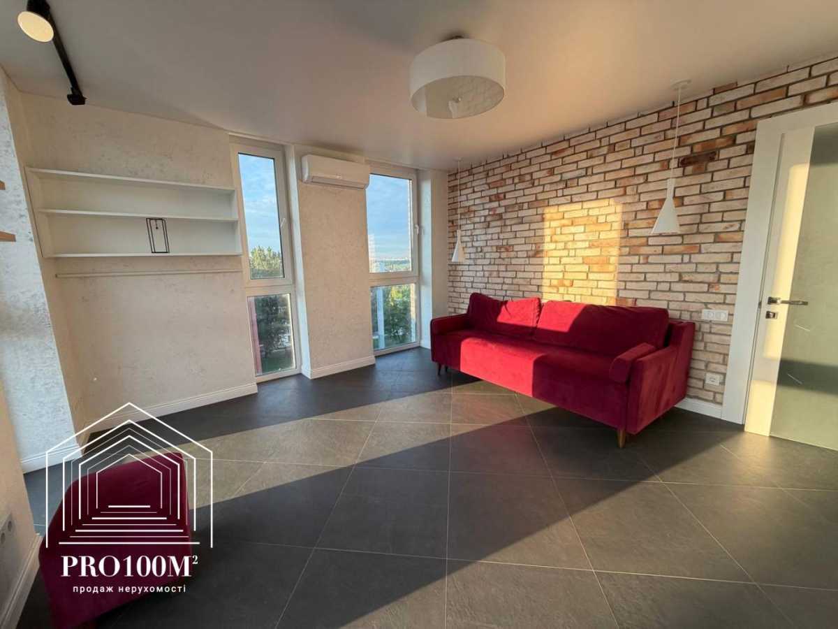 Продажа 4-комнатной квартиры 113 м², Михаила Величко ул., 14Б