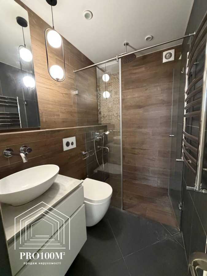 Продажа 4-комнатной квартиры 113 м², Михаила Величко ул., 14Б