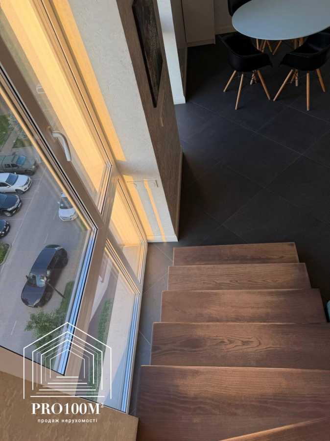 Продажа 4-комнатной квартиры 113 м², Михаила Величко ул., 14Б