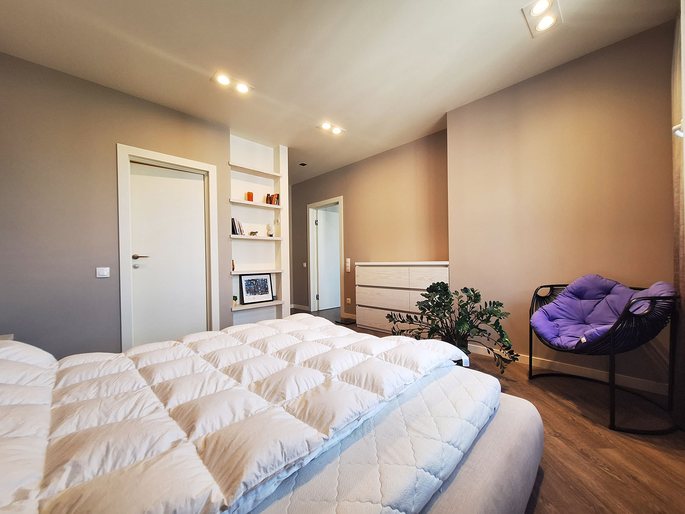 Продажа 2-комнатной квартиры 74 м², Осенняя ул., 33