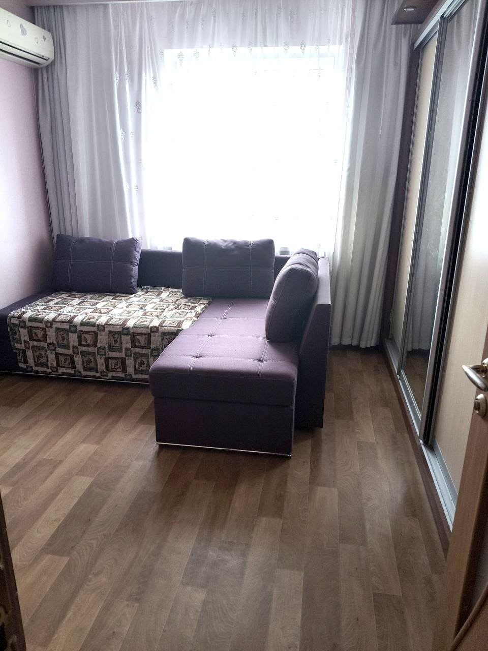 Продаж 2-кімнатної квартири 50 м², Академіка Корольова вул.