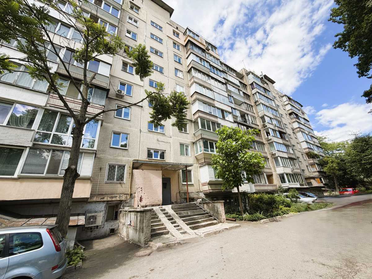 Продажа 2-комнатной квартиры 50 м², Генерала Родимцева ул., 11