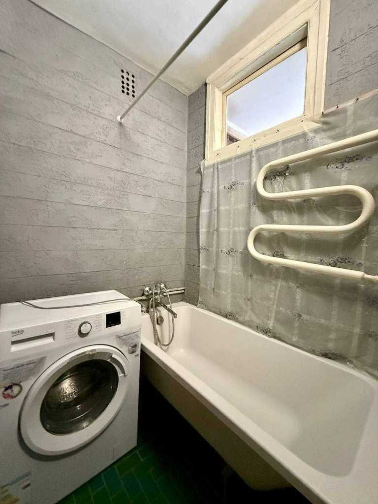 Продажа 1-комнатной квартиры 30.7 м², Берестейский, 98